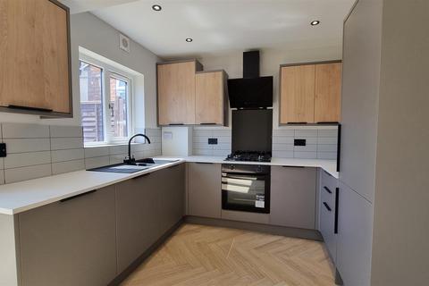 3 bedroom end of terrace house for sale, Maypole Lane, Nr Hollywood, Birmingham
