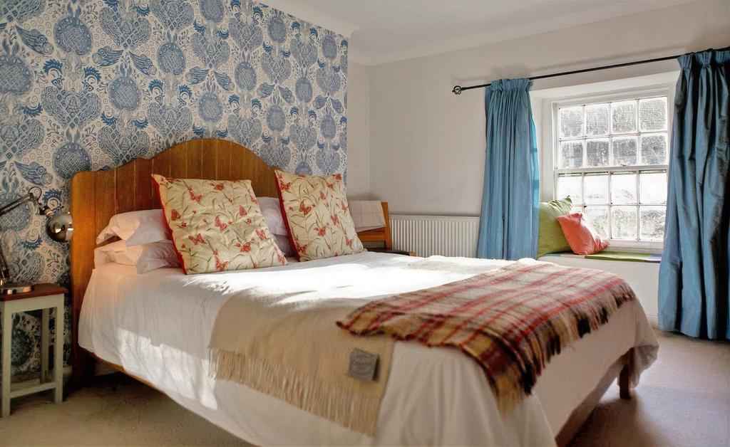 Bed 7-topaz-lighting-upscale-4x.JPG