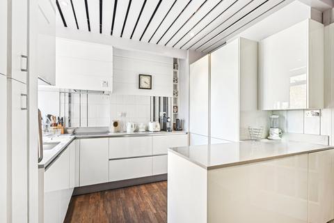 3 bedroom apartment for sale, Oakwood Court, Holland Park London, W14