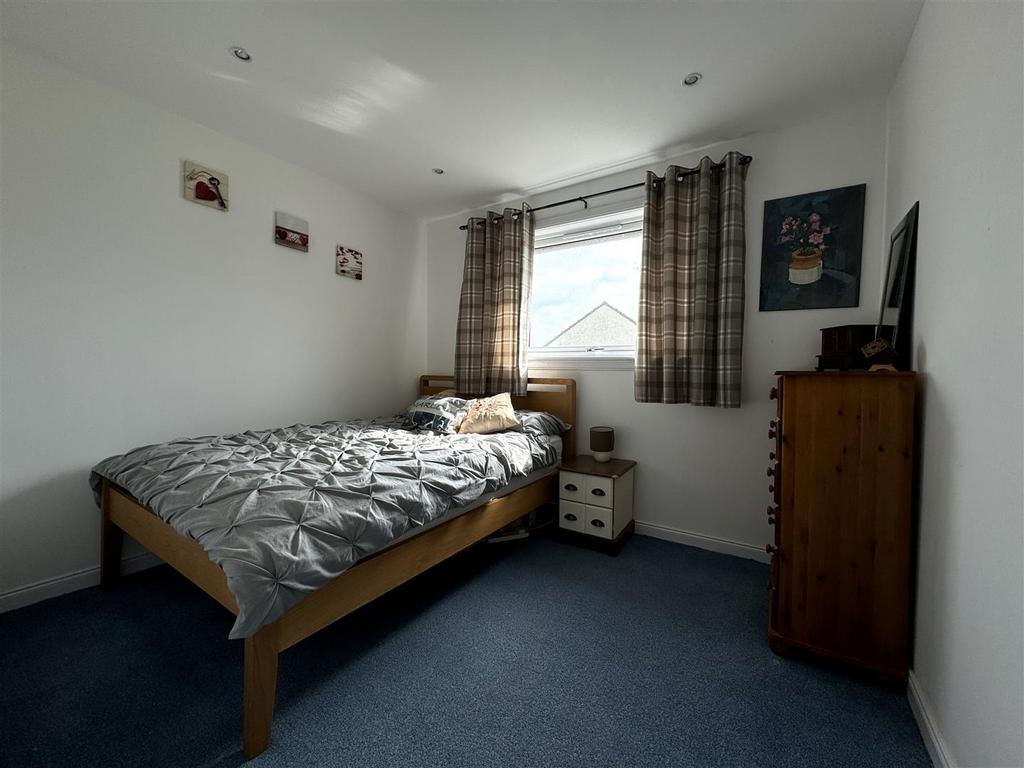 Bedroom 2.1.jpg