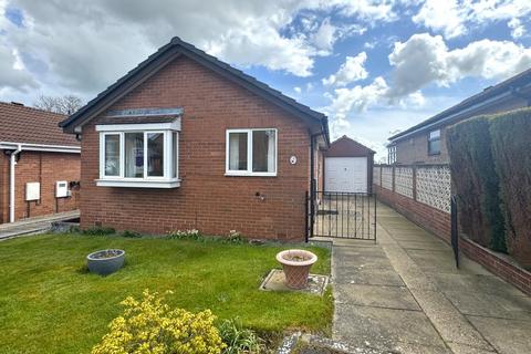 2 bedroom detached bungalow to rent, Ringwood View, Brimington, Chesterfield