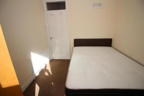 3 bedroom ground floor flat to rent, Coniston Avenue, Newcastle upon Tyne NE2