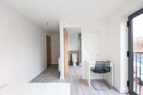 17 bedroom house to rent, Well Meadow Drive, Sheffield S3