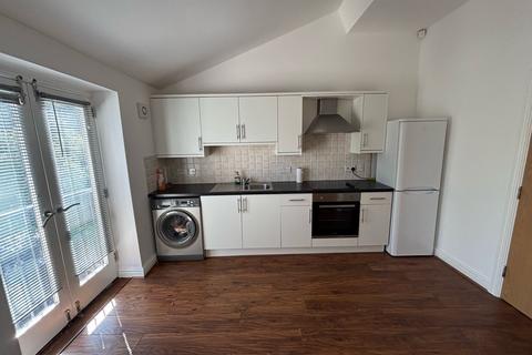 2 bedroom apartment to rent, Sandown Lane, Liverpool L15
