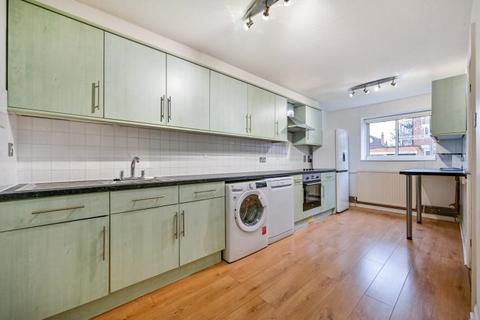 2 bedroom flat for sale, Thames Haven, Portsmouth Road, Surbiton, Surrey, KT6
