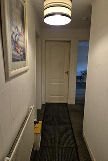 3 bedroom flat to rent, Prospecthill Street, Central, Greenock, PA15
