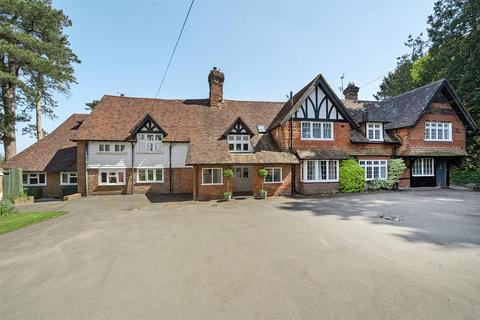 3 bedroom flat for sale, Argos Hill, Rotherfield, Crowborough