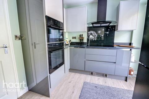 37 Stayers Road, Doncaster, DN4 7FJ