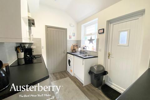 2 bedroom terraced house for sale, Smith Street, Stoke-On-Trent ST3