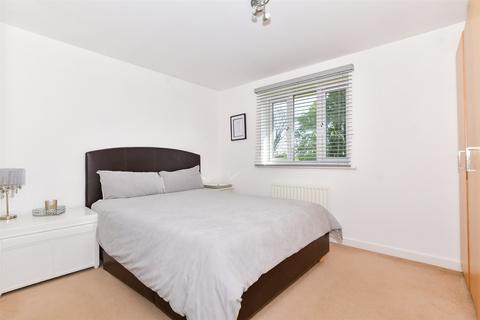 2 bedroom apartment for sale, Sherwood Avenue, Larkfield, Aylesford, Kent