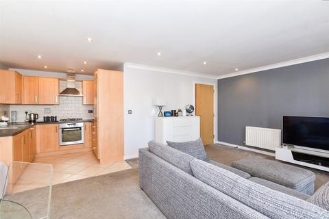 2 bedroom apartment for sale, Sherwood Avenue, Larkfield, Aylesford, Kent