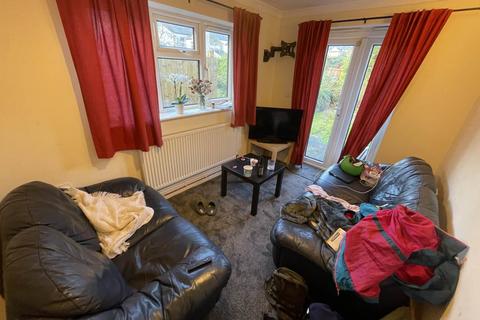 3 bedroom house to rent, Gladys Street, ,