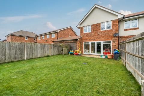 9 Gilbert Close, Padworth, Reading, RG7 5FR