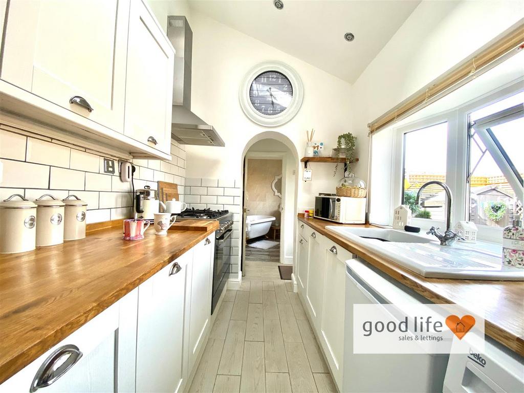 20250429 152705729 i OS2rosestreet.jpg