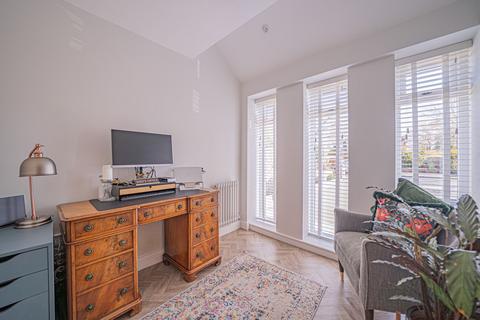 57 Bryanston Road, Solihull, B91 1EN
