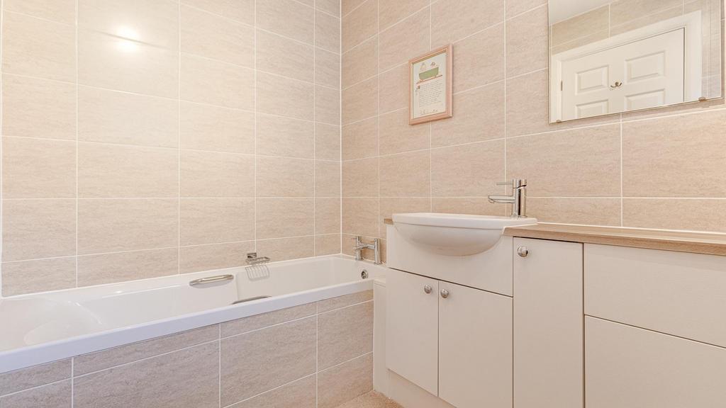 En suite bathroom