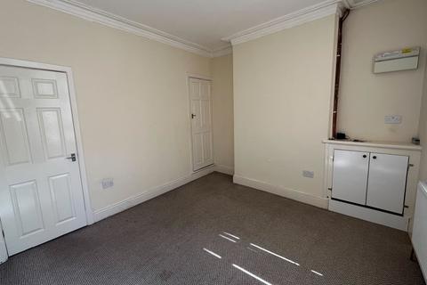 3 bedroom terraced house to rent, Pool Road, Newfoundpool LE3