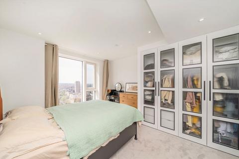 2 bedroom flat for sale, Bridgewater Avenue, London SW6