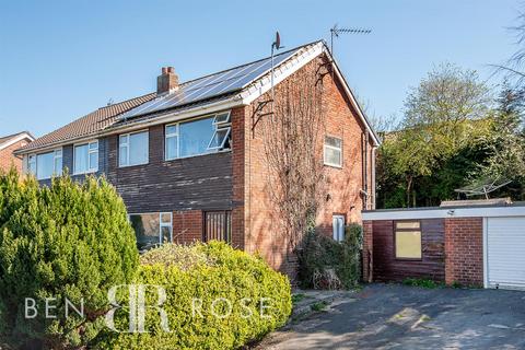 2 Cliffe Drive, Whittle Le Woods, Chorley, PR6 7HT