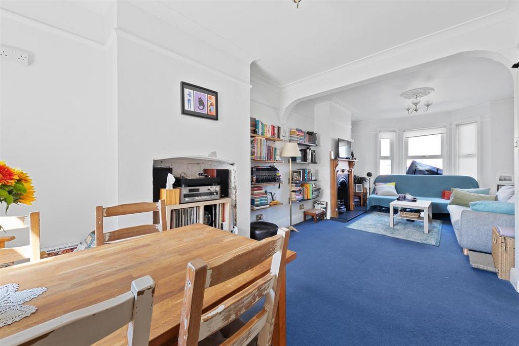 222 Holmesdale road 5.jpg