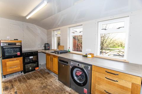 4 bedroom terraced house for sale, Main Street, Lybster, Highland. KW3 6AE
