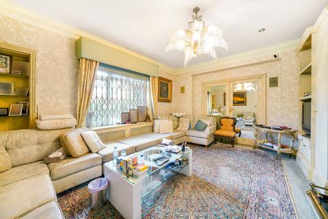 5 bedroom semi-detached house for sale, The Bishops Avenue, London, N2