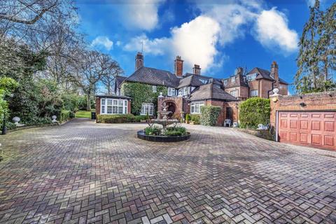5 bedroom detached house for sale, The Bishops Avenue, London, N2