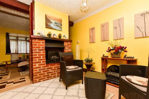 2 bedroom bungalow for sale, Peeks Brook Lane, Horley RH6