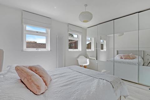 2 bedroom house for sale, Grace Path, London