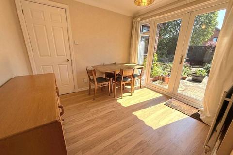 2 bedroom detached bungalow for sale, Lapwing Close, Northampton NN4