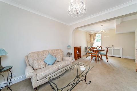 17 Willow Street, London, E4 7EG