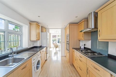 17 Willow Street, London, E4 7EG