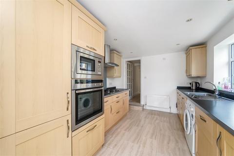 17 Willow Street, London, E4 7EG