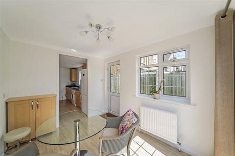 17 Willow Street, London, E4 7EG