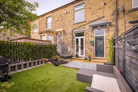 3 bedroom terraced house for sale - Park View, Lightcliffe, Halifax