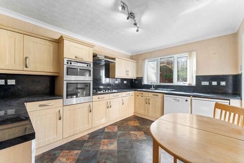 4 bedroom detached house to rent, 43 Craigholm Road, Ayr - KA7 3LJ