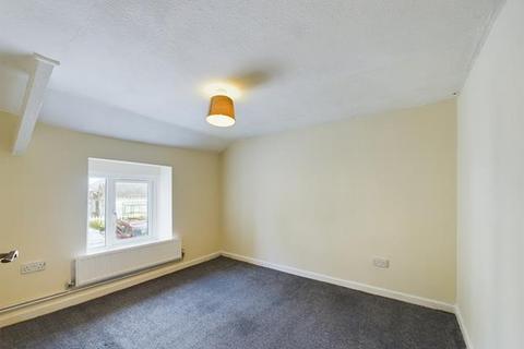 4 bedroom end of terrace house to rent, 2 Medrose Street, Delabole PL33