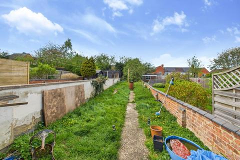 4 bedroom terraced house for sale, Junction Road, Kingsley, Northampton, NN2 7HS