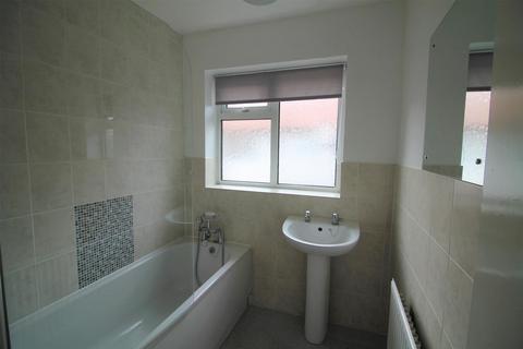 2 bedroom bungalow to rent, Hendre Court, Prestatyn, LL19