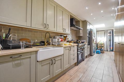 6 bedroom semi-detached house for sale, Wise Lane, London NW7