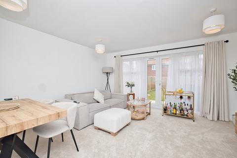 2 bedroom terraced house for sale, Kings Close, Broadstairs, Kent, CT10