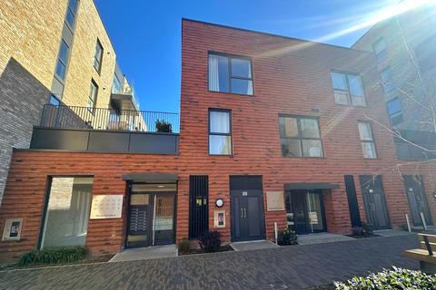 2 bedroom apartment for sale, Poulter Walk, Trumpington, Cambridge, CB2