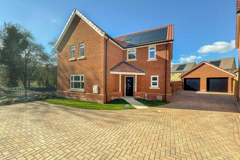 4 bedroom detached house for sale, Crucian Way, Soham, Ely, Cambridgeshire