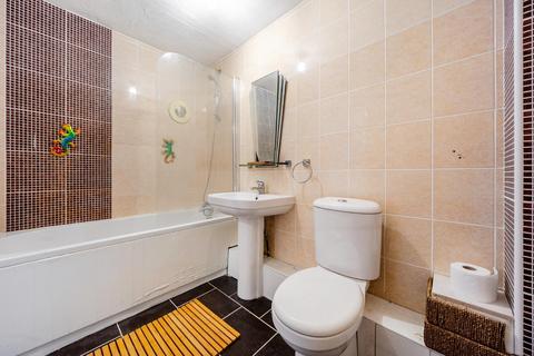 5 Roman Close, Tadcaster, LS24 8HU