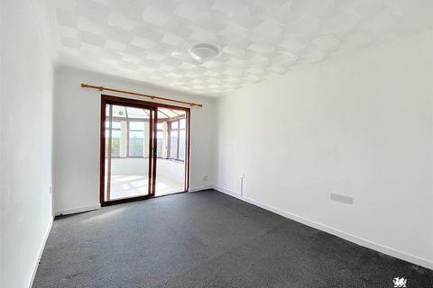 3 bedroom detached bungalow for sale, Cenarth Close, Pembroke Dock