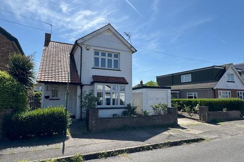 10 Ethel Road, Ashford, TW15 3RB