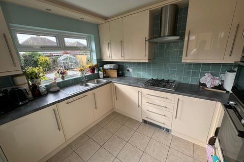 10 Ethel Road, Ashford, TW15 3RB