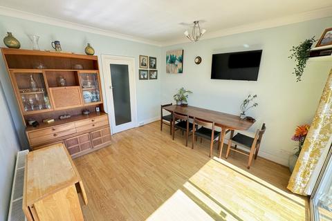 10 Ethel Road, Ashford, TW15 3RB