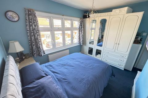 10 Ethel Road, Ashford, TW15 3RB