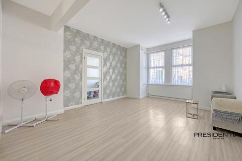 4 bedroom terraced house for sale, East Ham E6